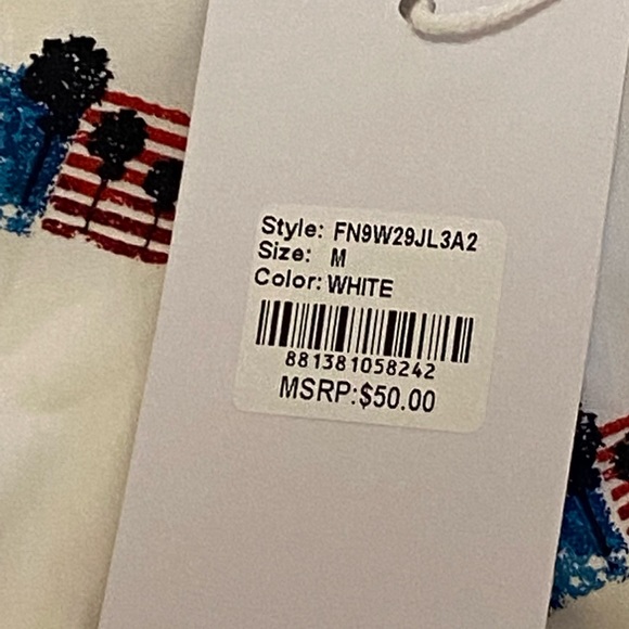 Free Planet Men's Stars and Stripes Flags Palm Tree White Logo Tag NWT $50 Sz M - Picture 8 of 8